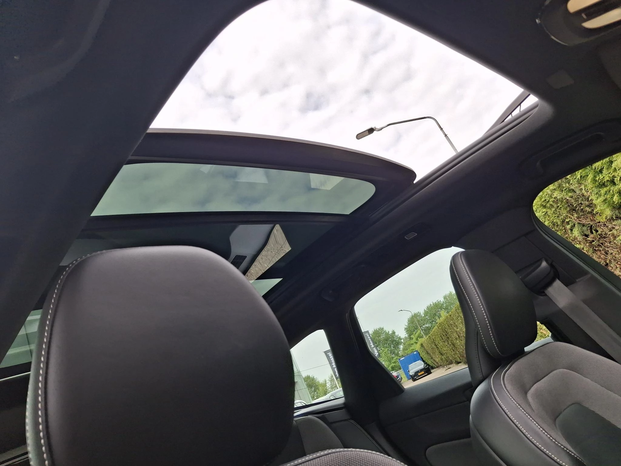 Volvo XC60 T6 Plug-in hybrid AWD Plus Black Edition