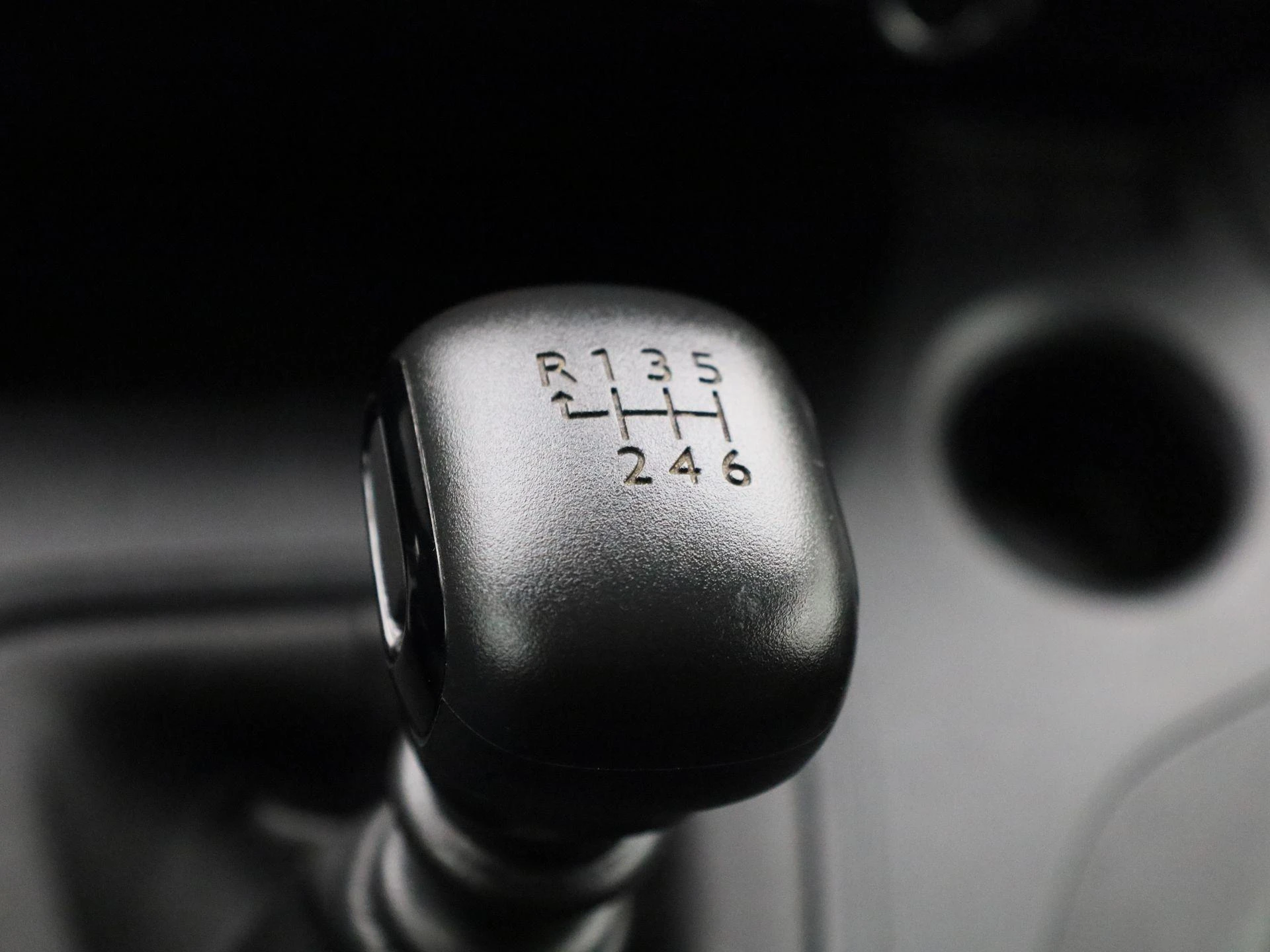 Opel-Combo Life-image-22