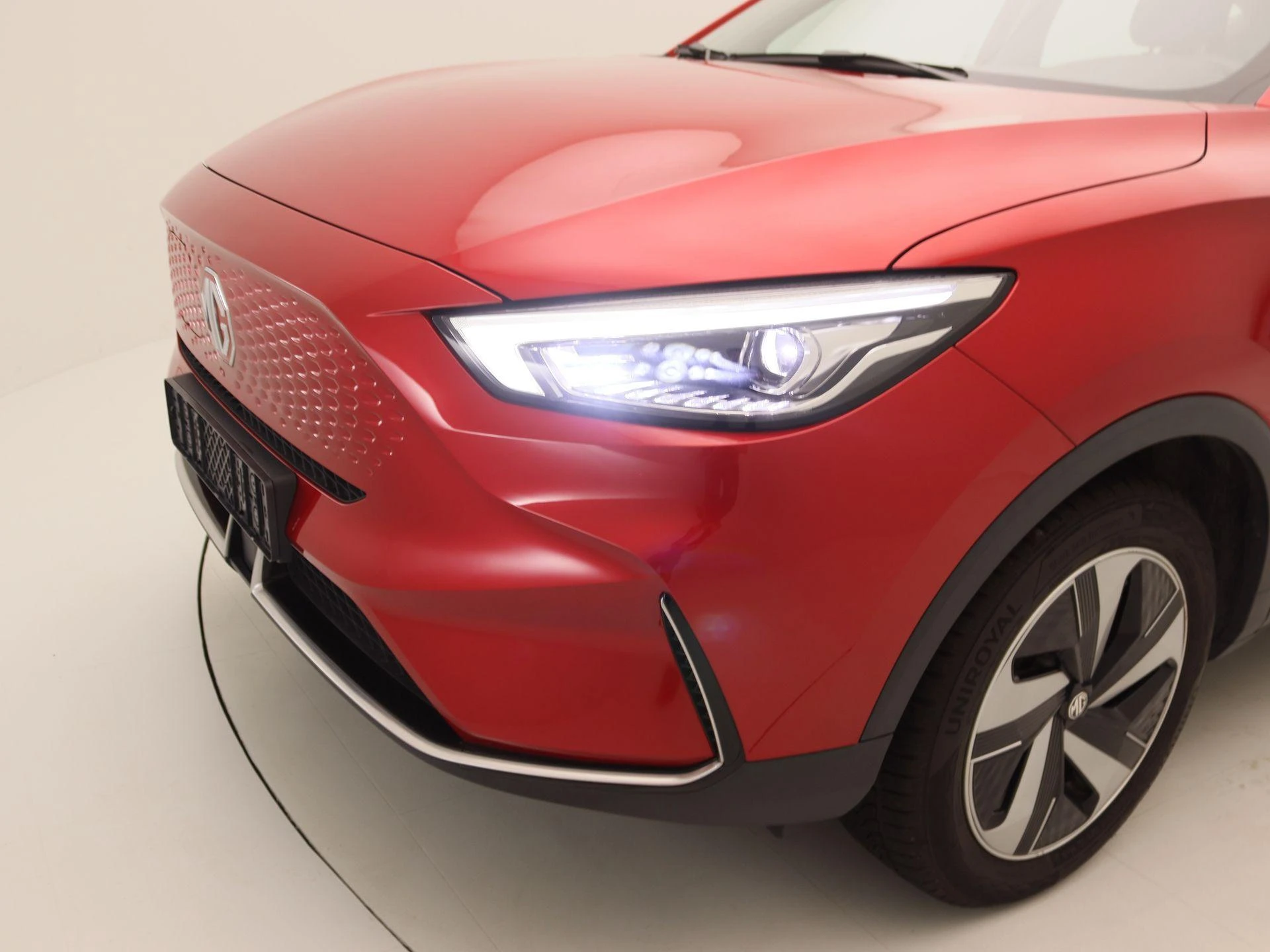 MG-ZS EV-image-13