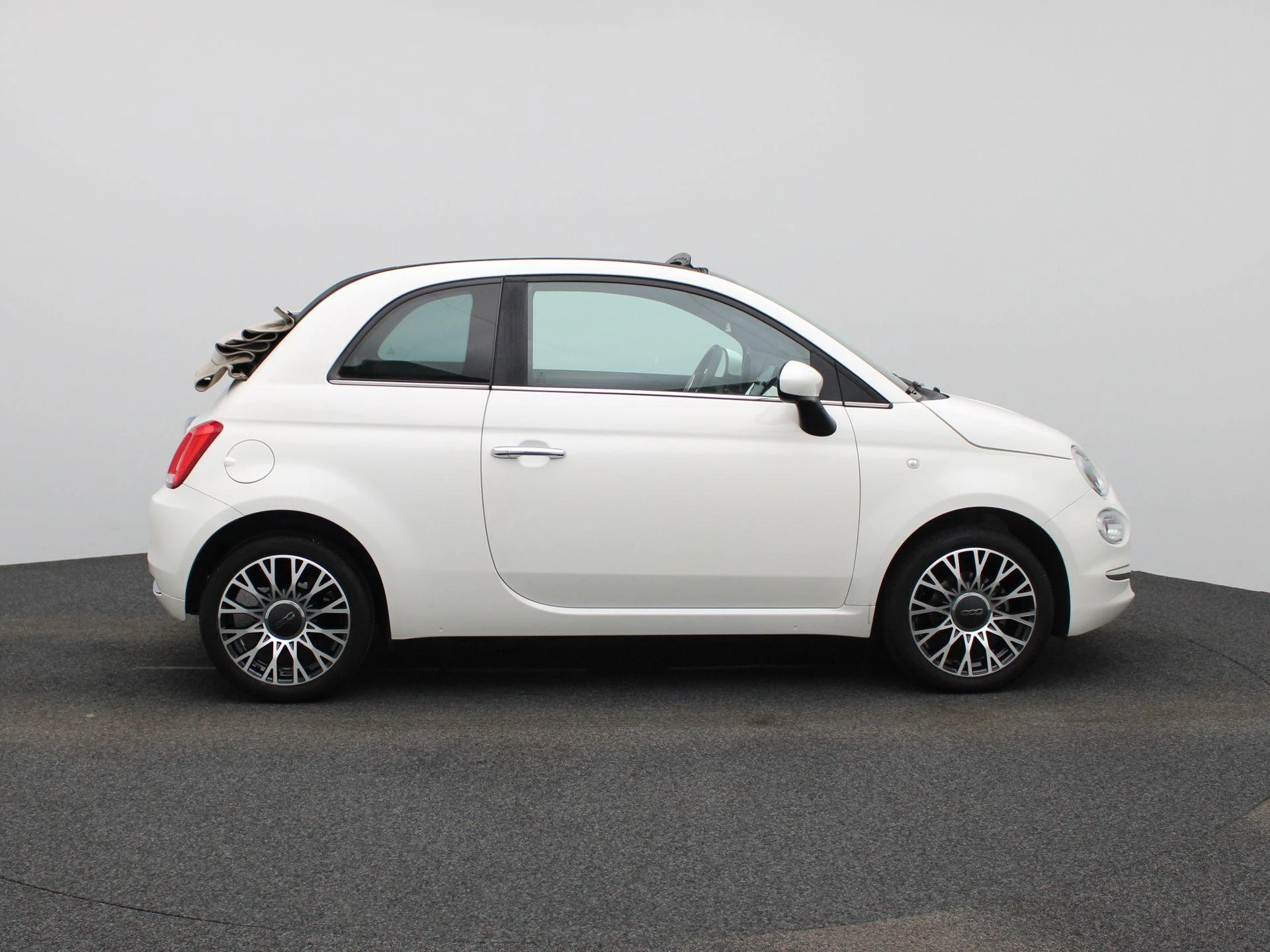 Fiat-500C-image-6