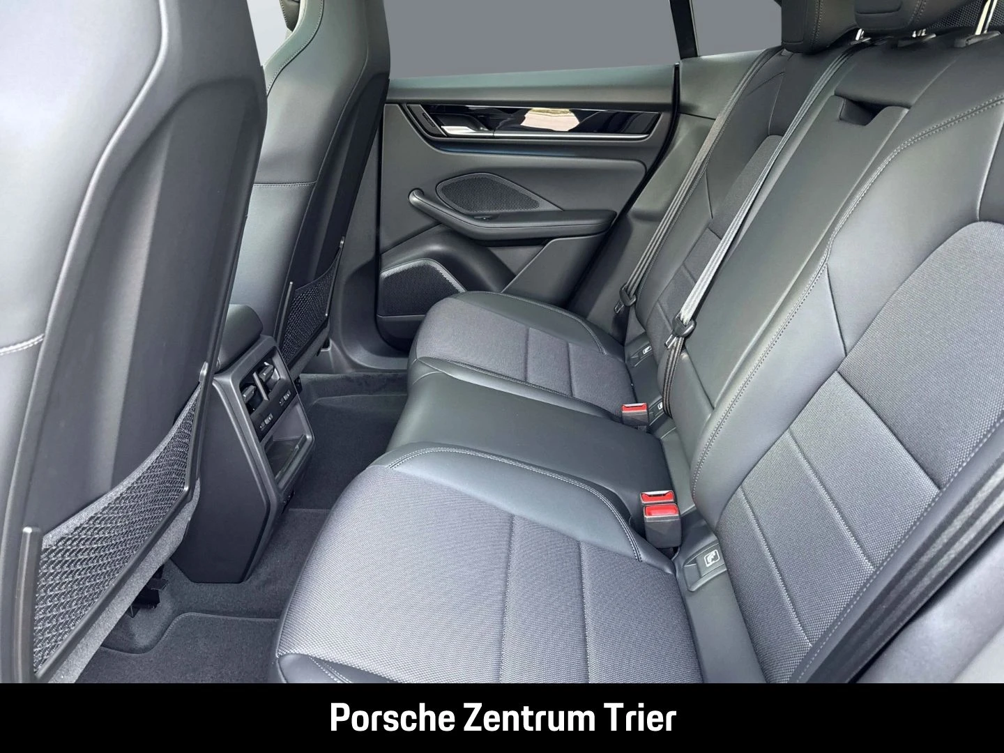 Porsche-Macan-image-15