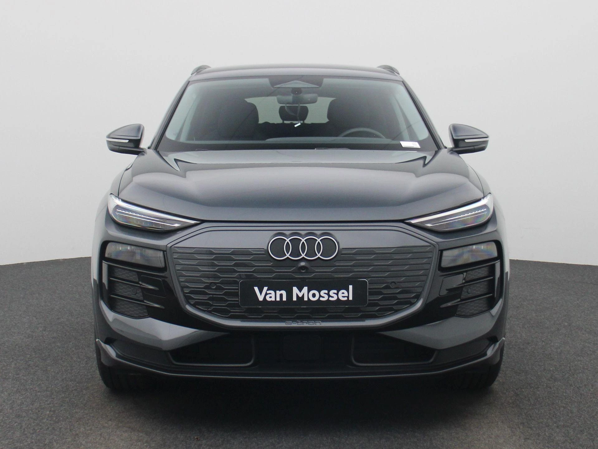 Audi-Q6 e-tron-image-2