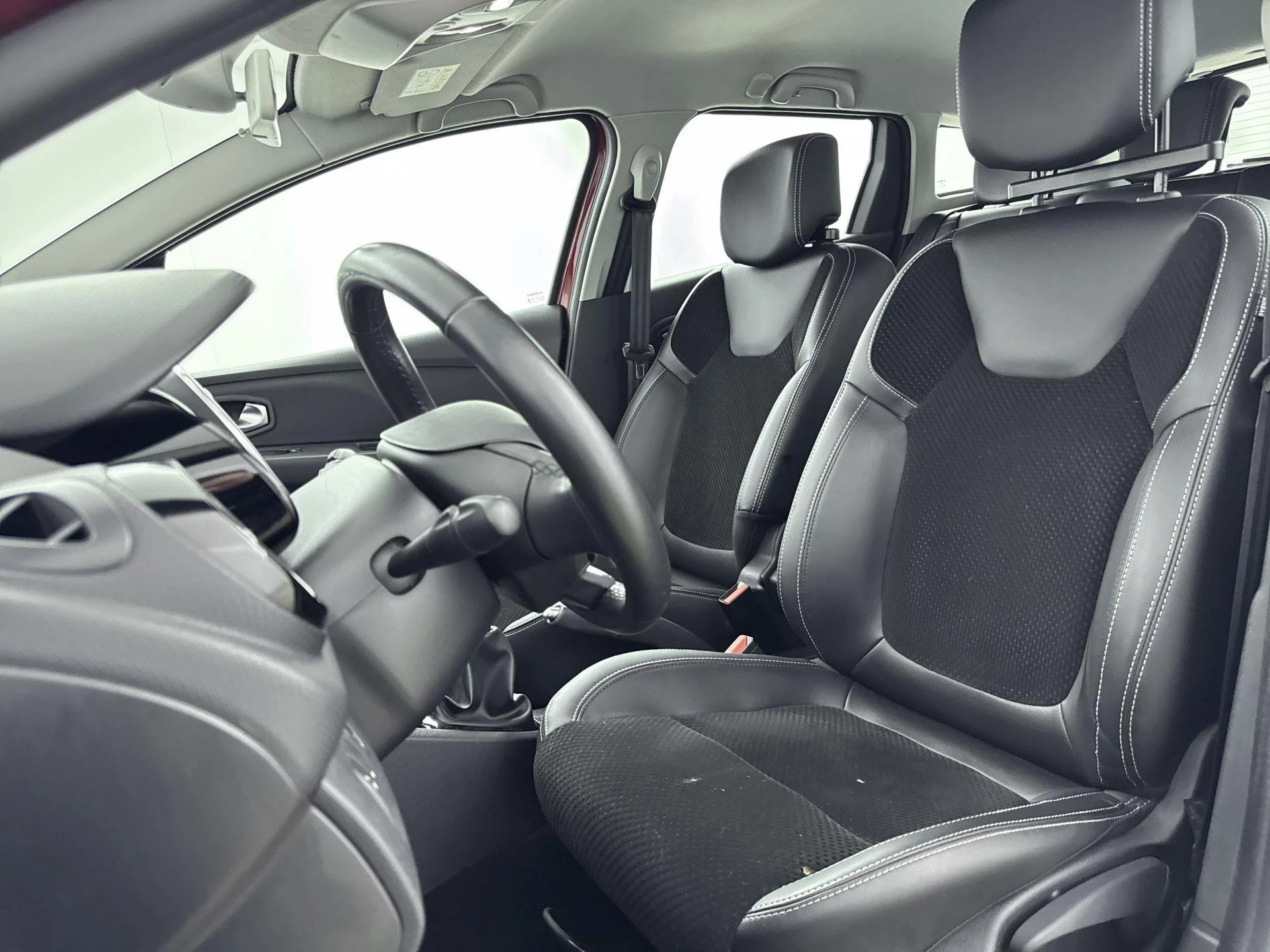 Renault-Clio-image-27