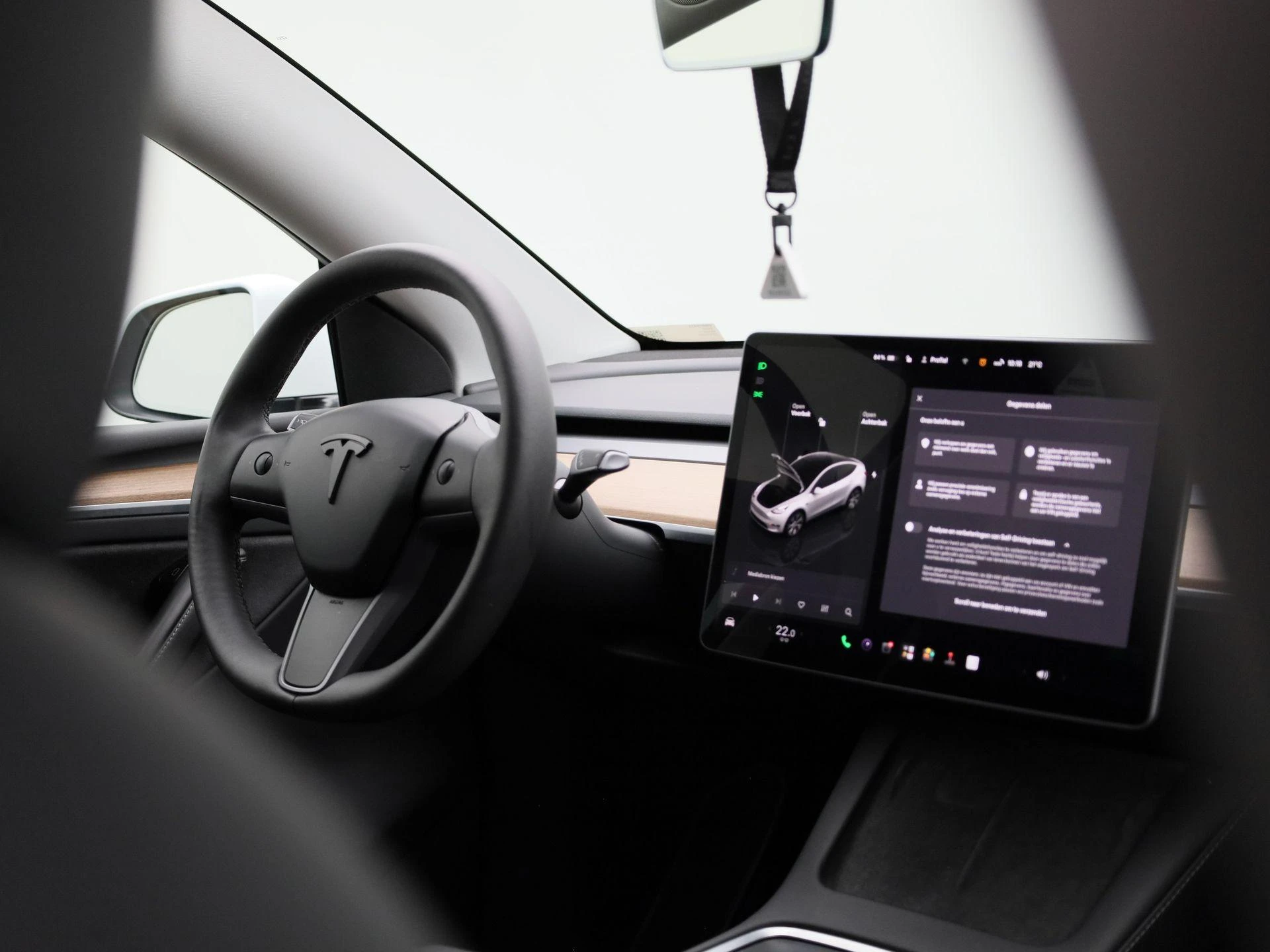 Tesla Model Y Long Range Dual Motor AWD
