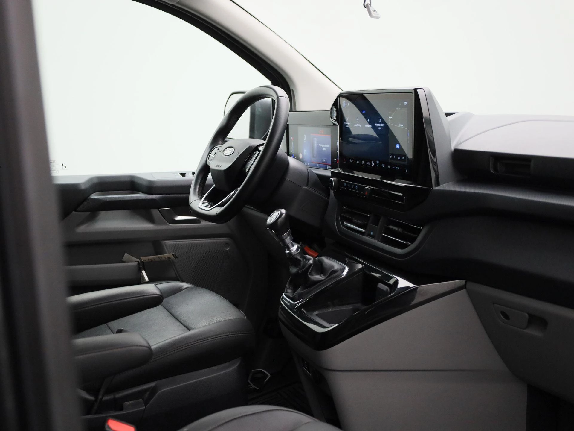 Ford-Transit Custom-image-32