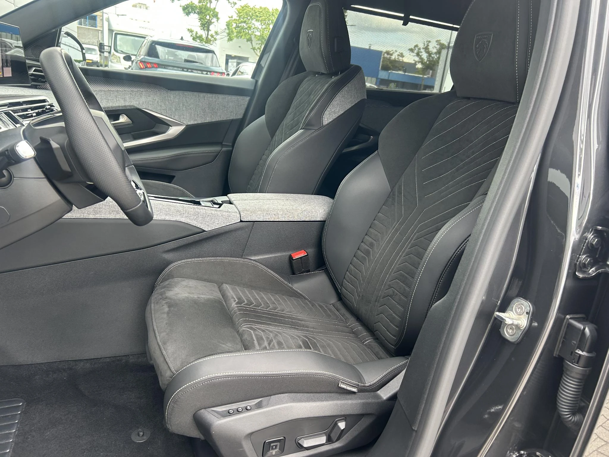 Peugeot-5008-image-17