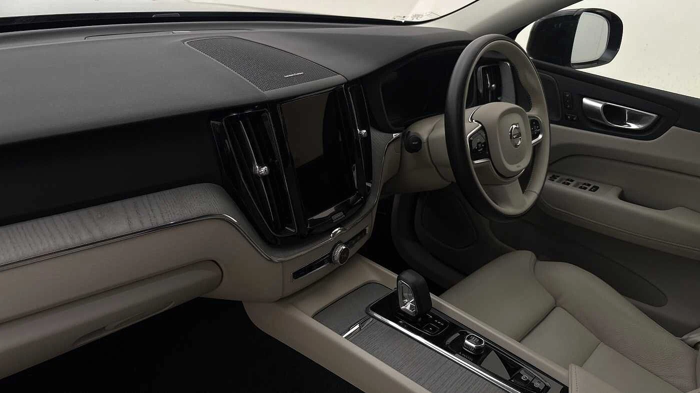 Volvo-XC60-image-4