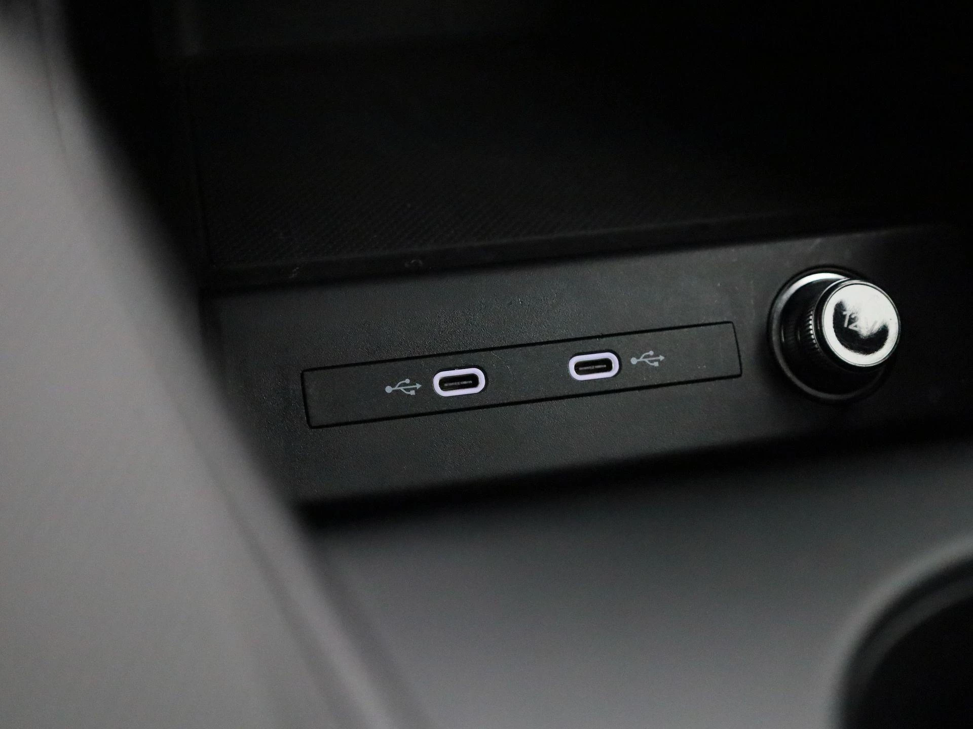 Audi-Q4 e-tron-image-33