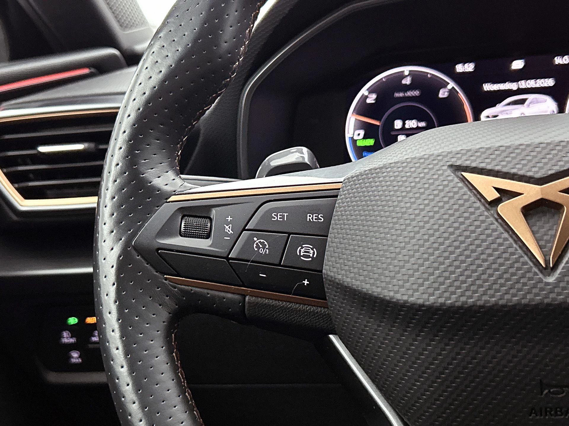CUPRA-Leon-image-9