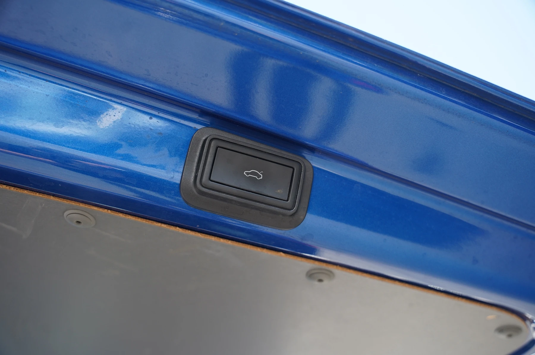 Volkswagen-Transporter-image-27