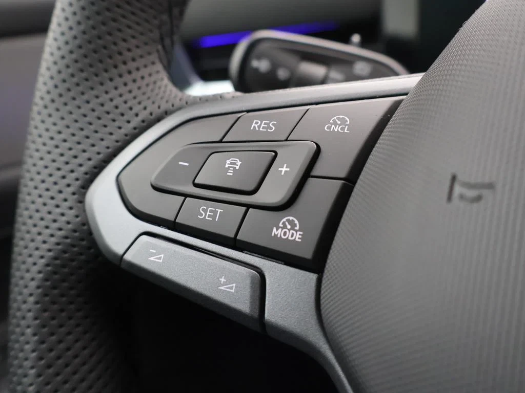 Volkswagen-T-Roc-image-15