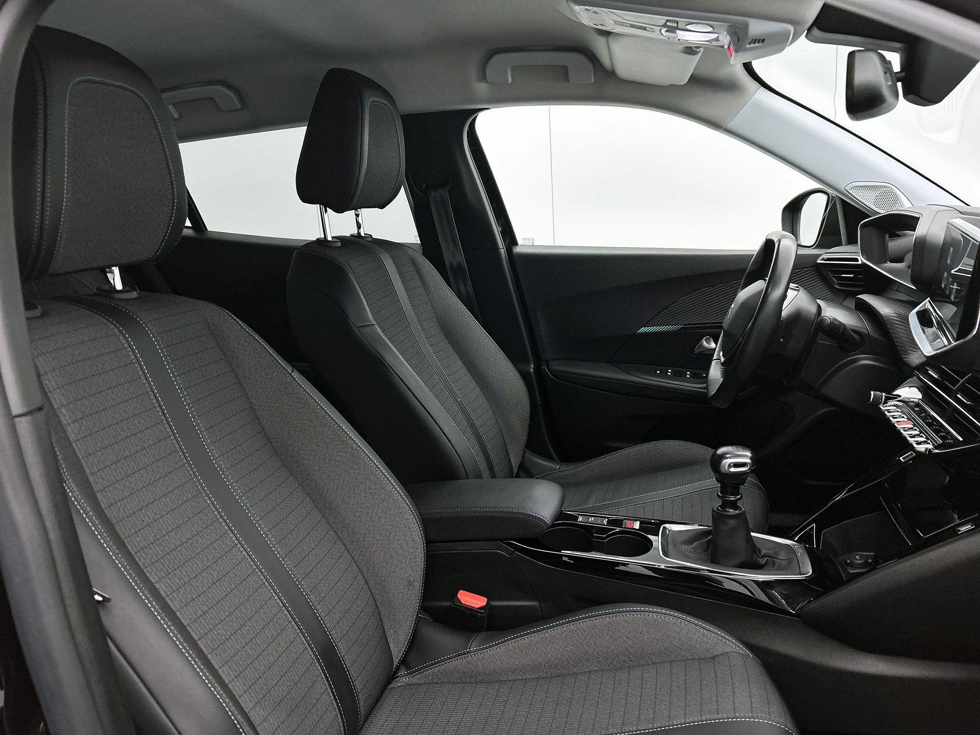 Peugeot 2008 1.2 PureTech Blue Lease Allure