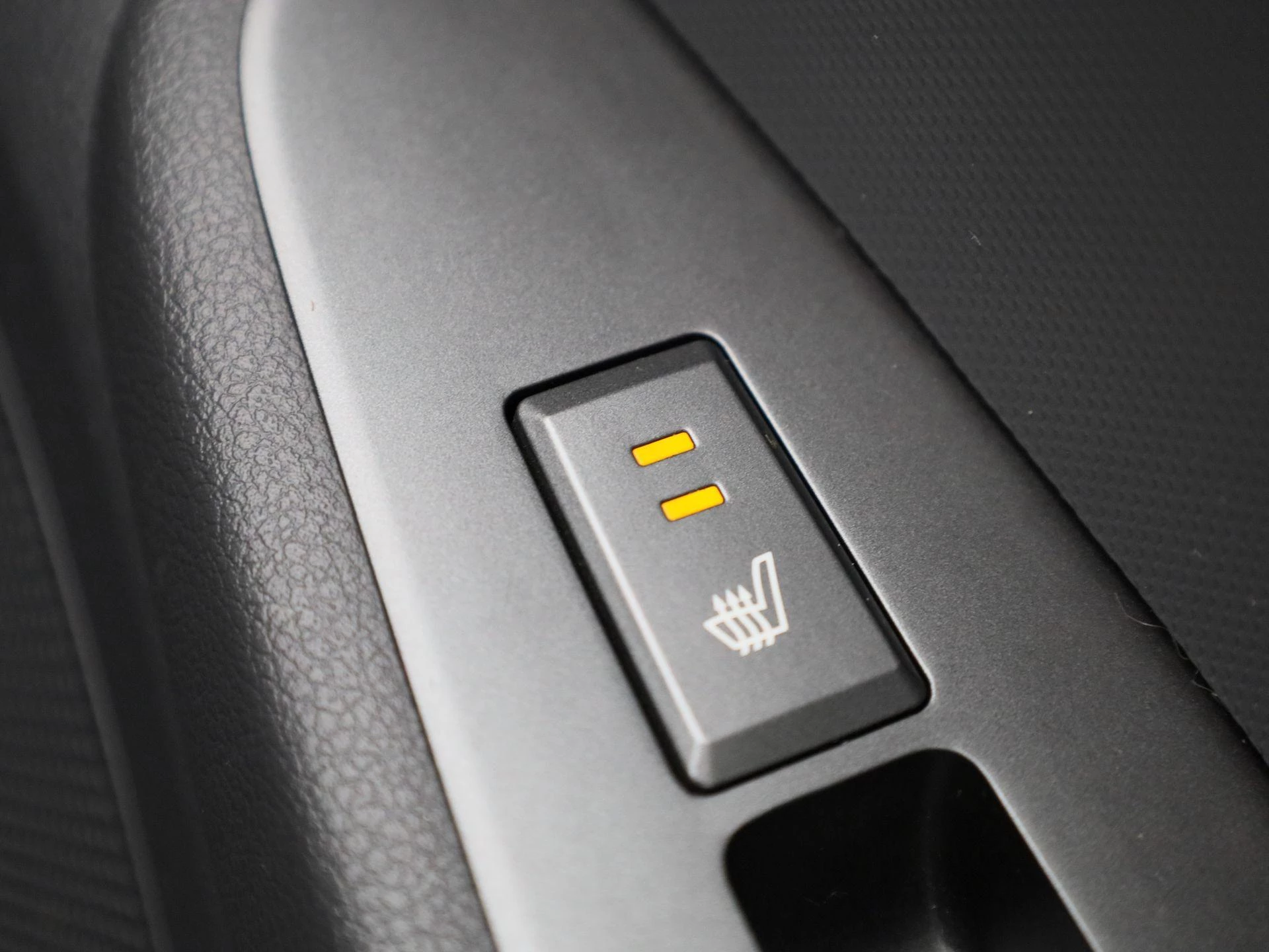 Hyundai-IONIQ-image-36