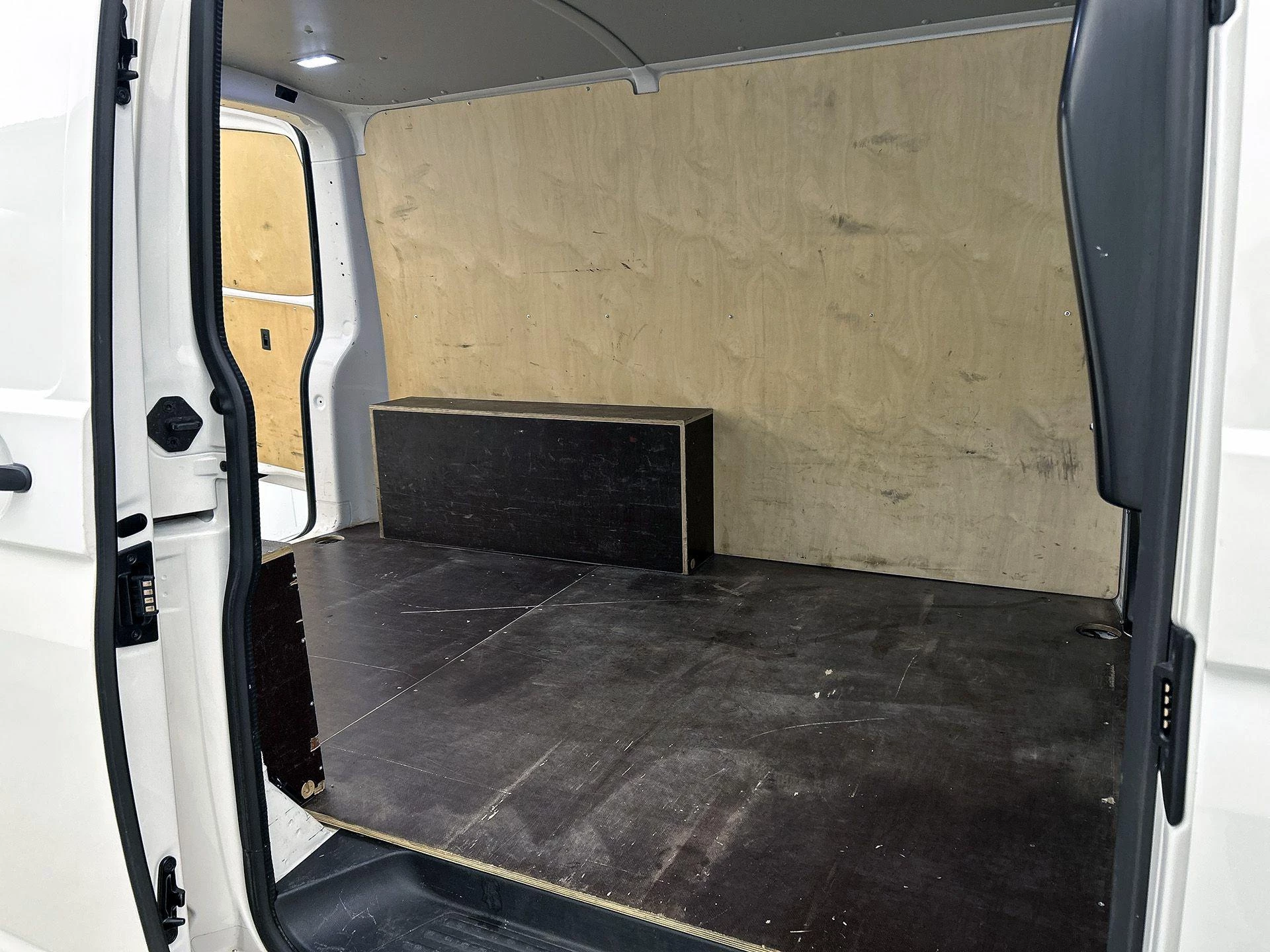Volkswagen Transporter 2.0 TDI L1H1 110PK