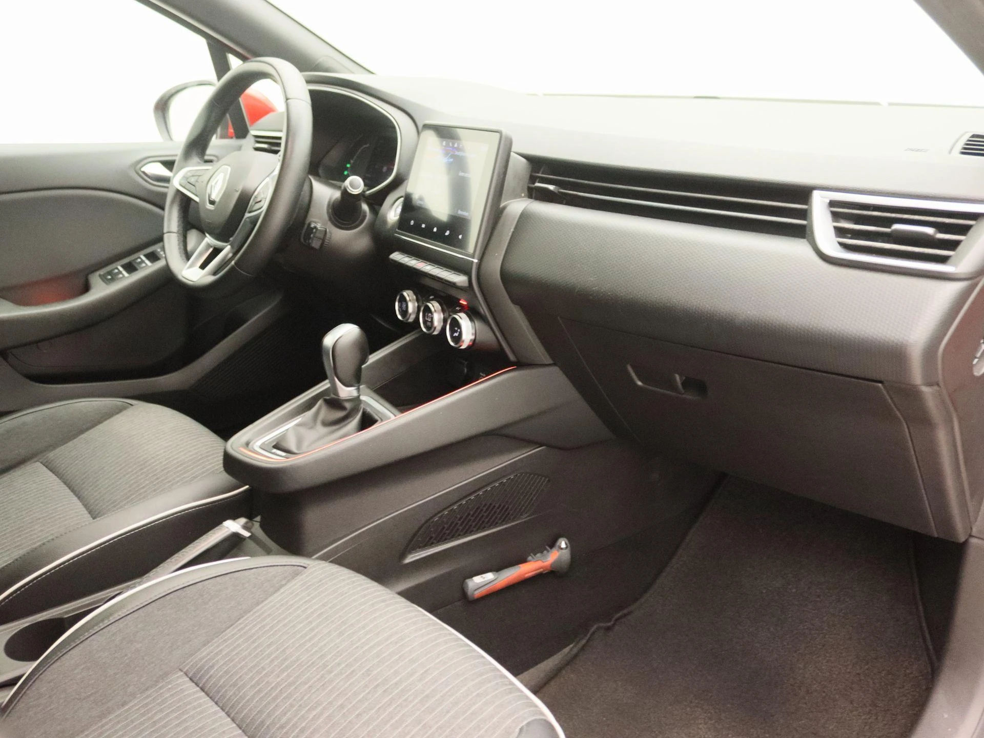 Renault-Clio-image-21
