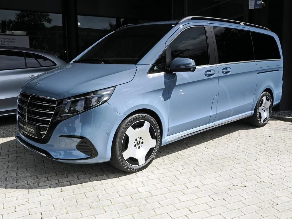 Mercedes-Benz-V-Klasse 300-image-7