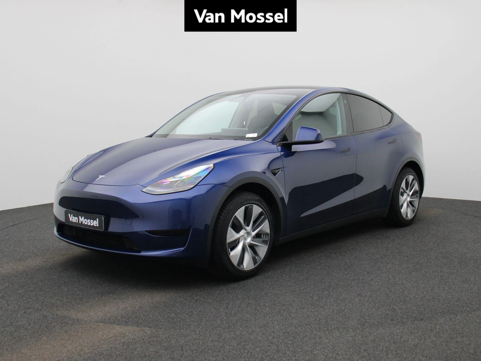 Tesla-Model Y-image-0