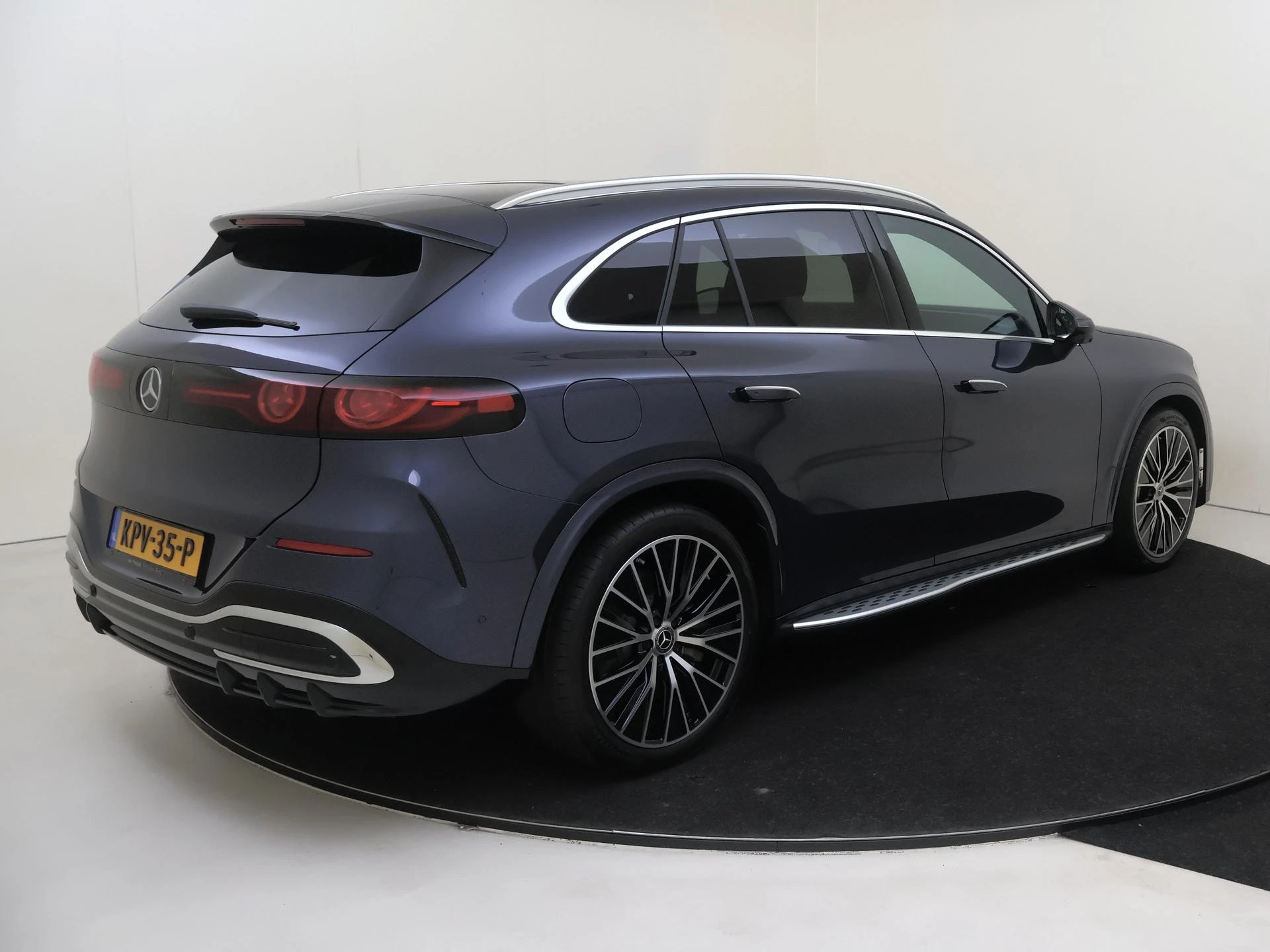 Mercedes-Benz-GLC-image-3