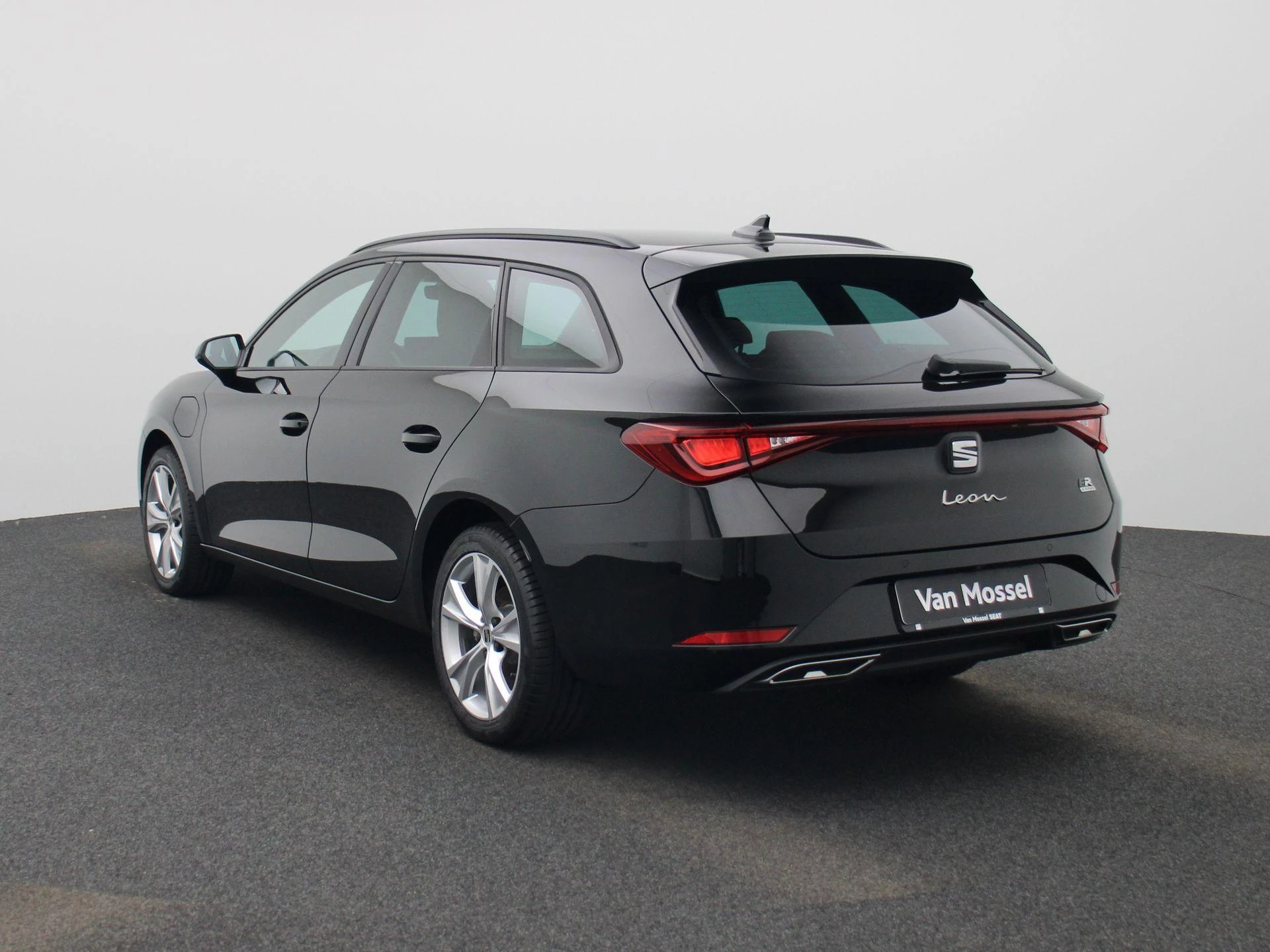 SEAT Leon Sportstourer 1.5 TSI e-Hybrid FR Business