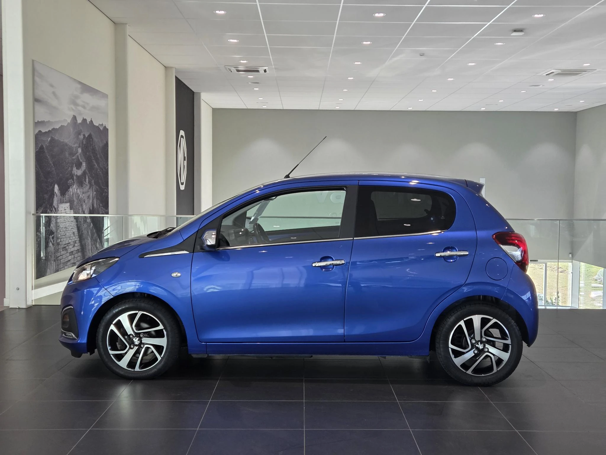 Peugeot-108-image-2
