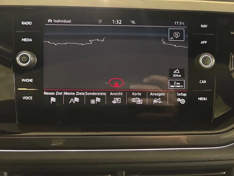 Volkswagen-Polo-image-1