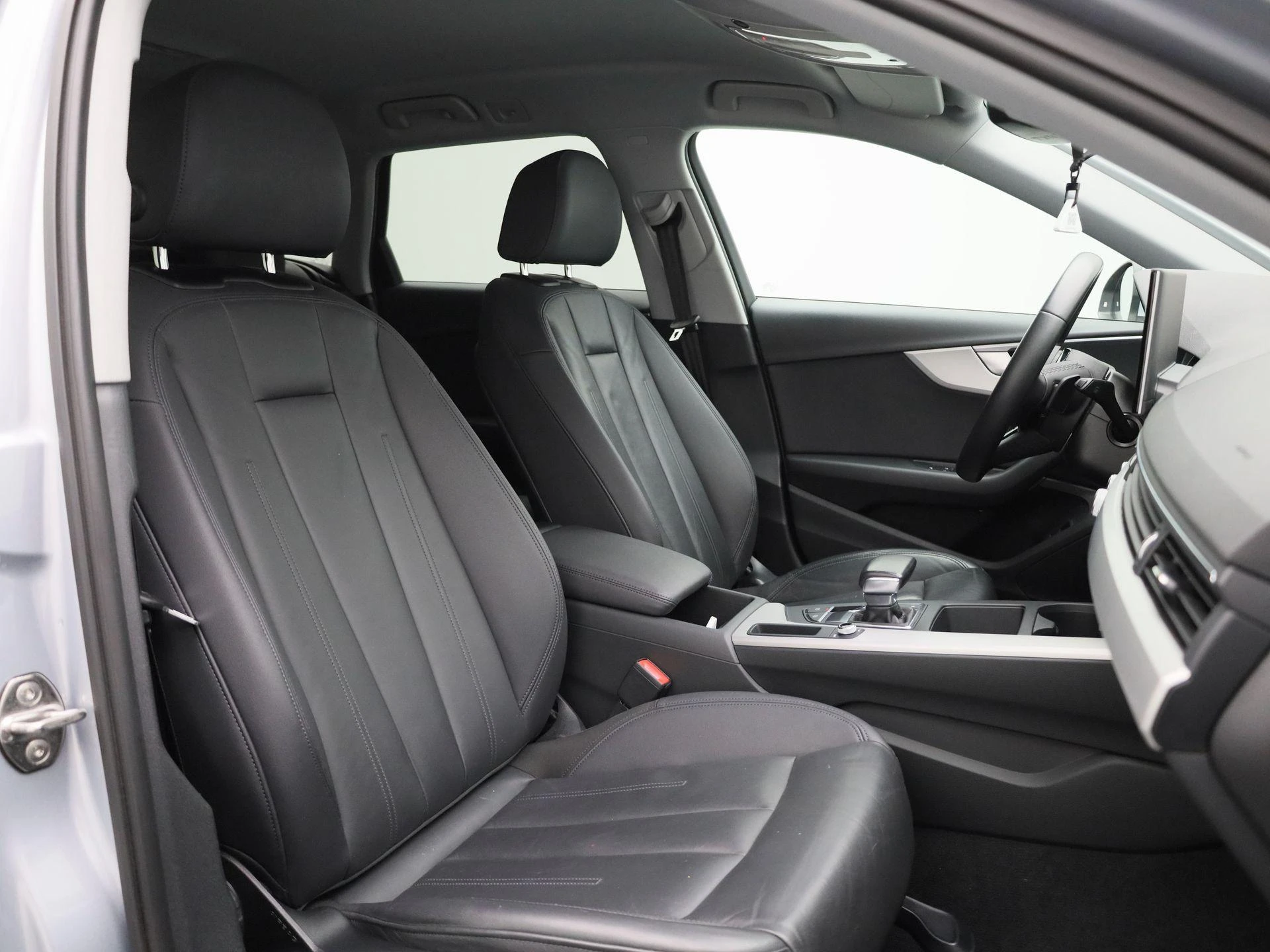 Audi-A4-image-38