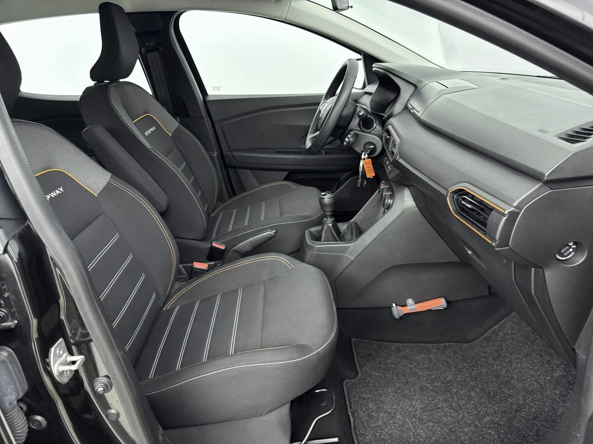 Dacia-Sandero-image-24