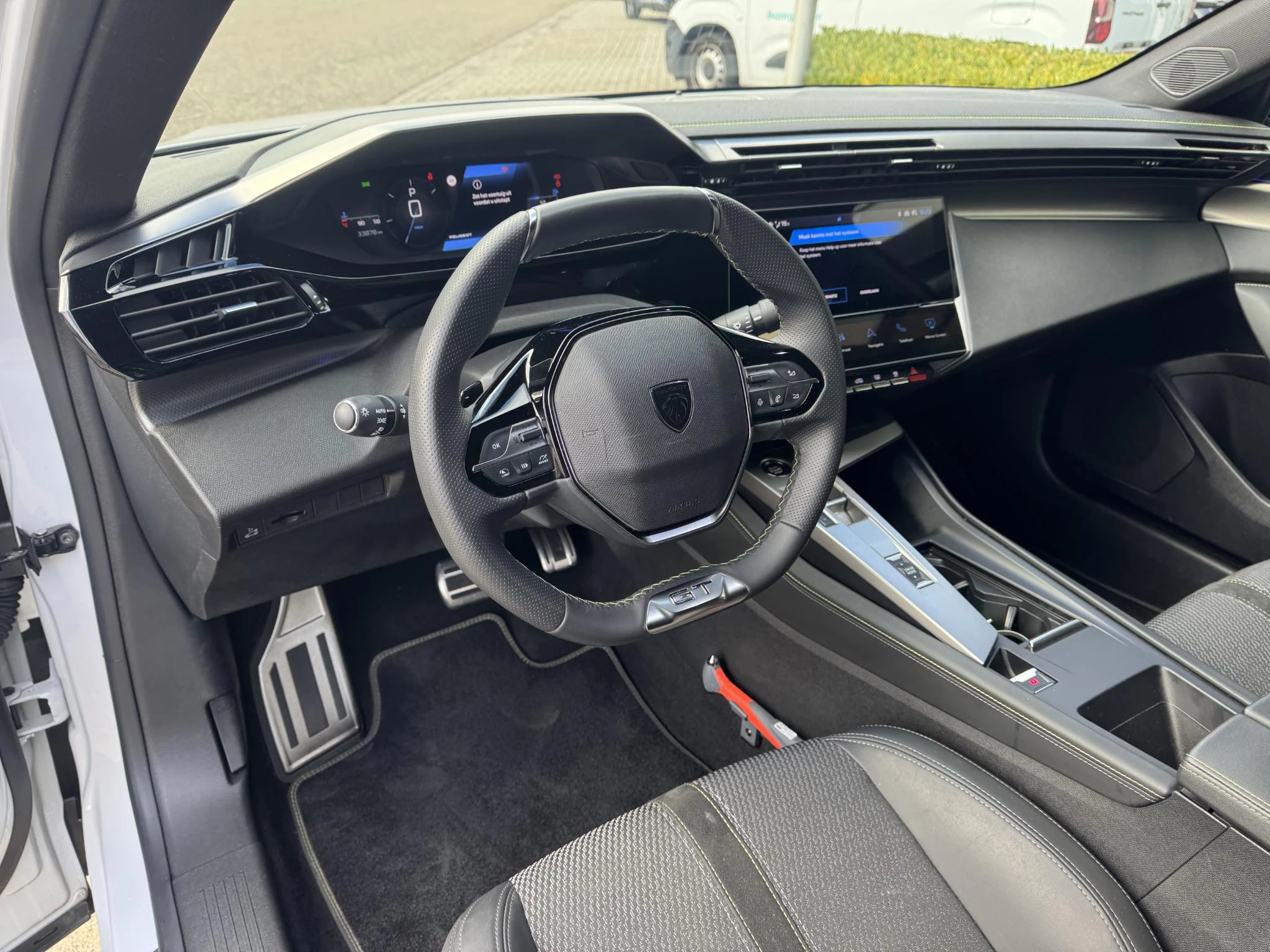 Peugeot-408-image-18