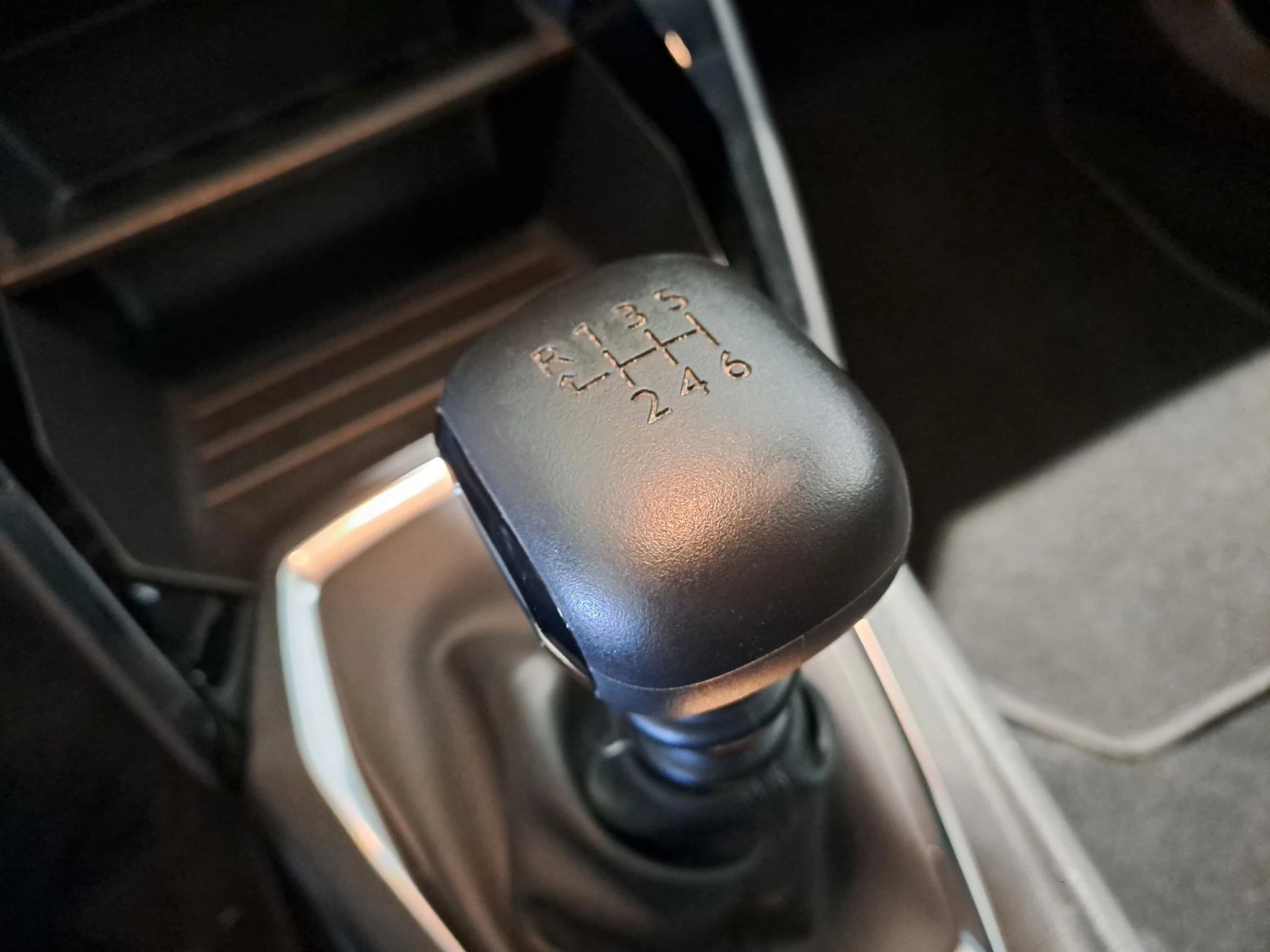 Peugeot-2008-image-20