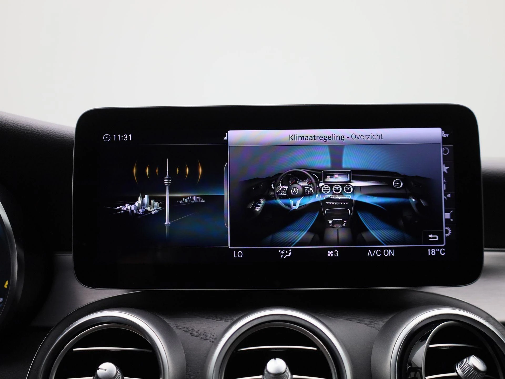 Mercedes-Benz-C-Klasse-image-20