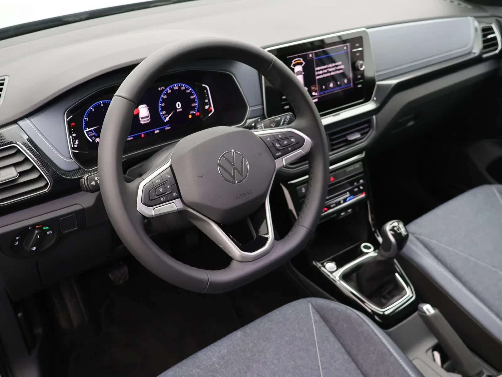 Volkswagen-T-Cross-image-13