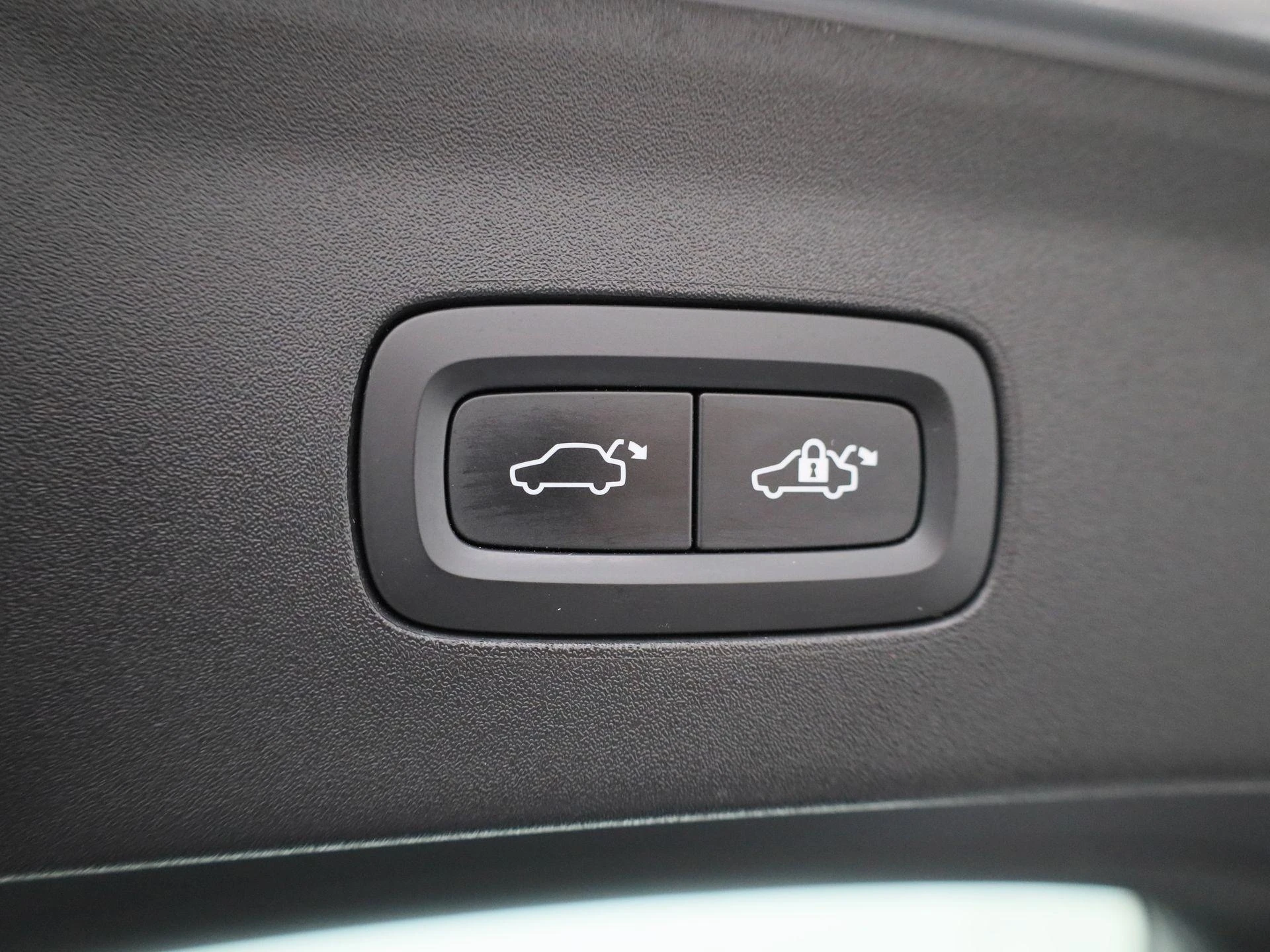 Polestar-2-image-13