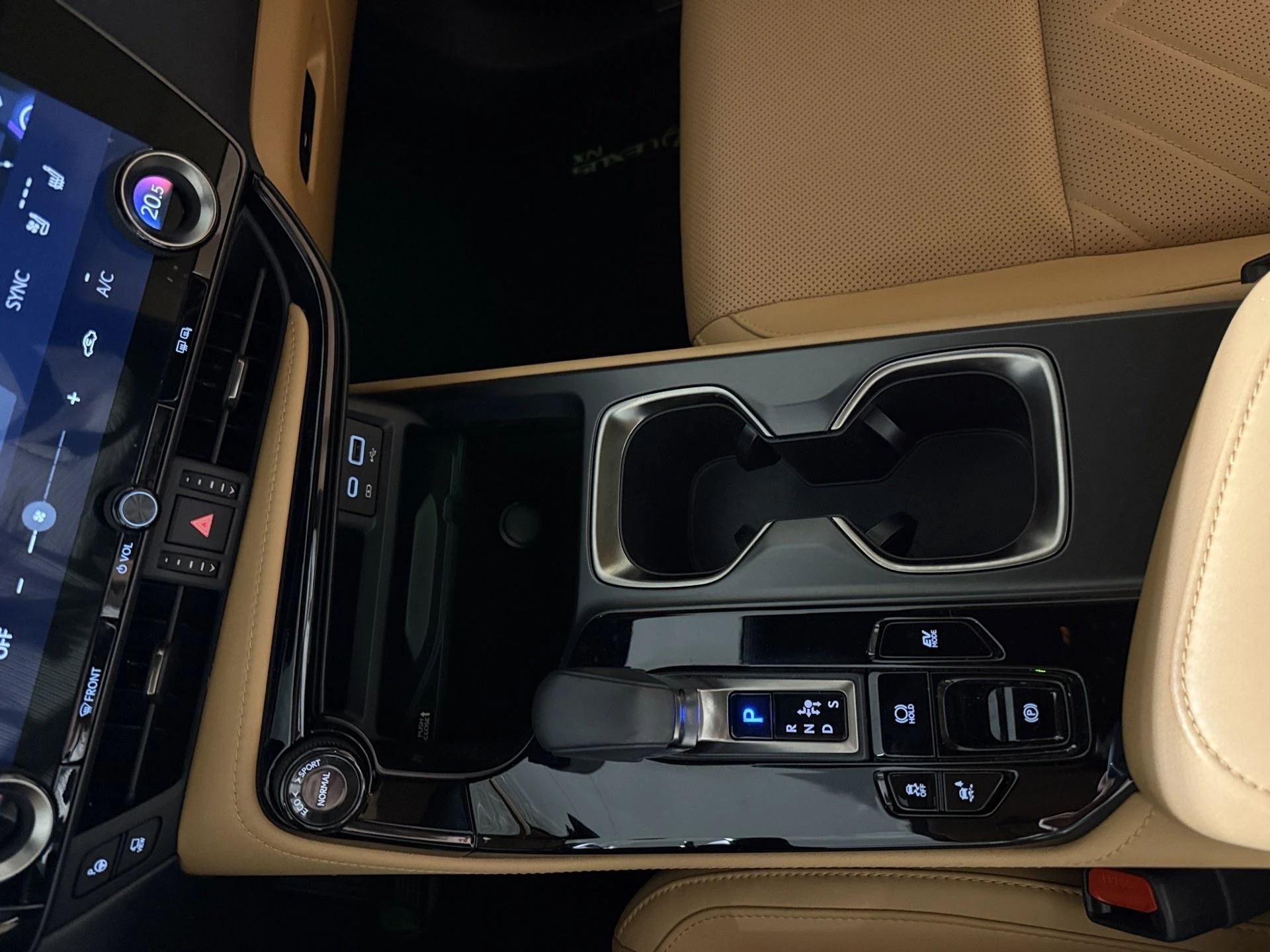 Lexus-NX-image-9