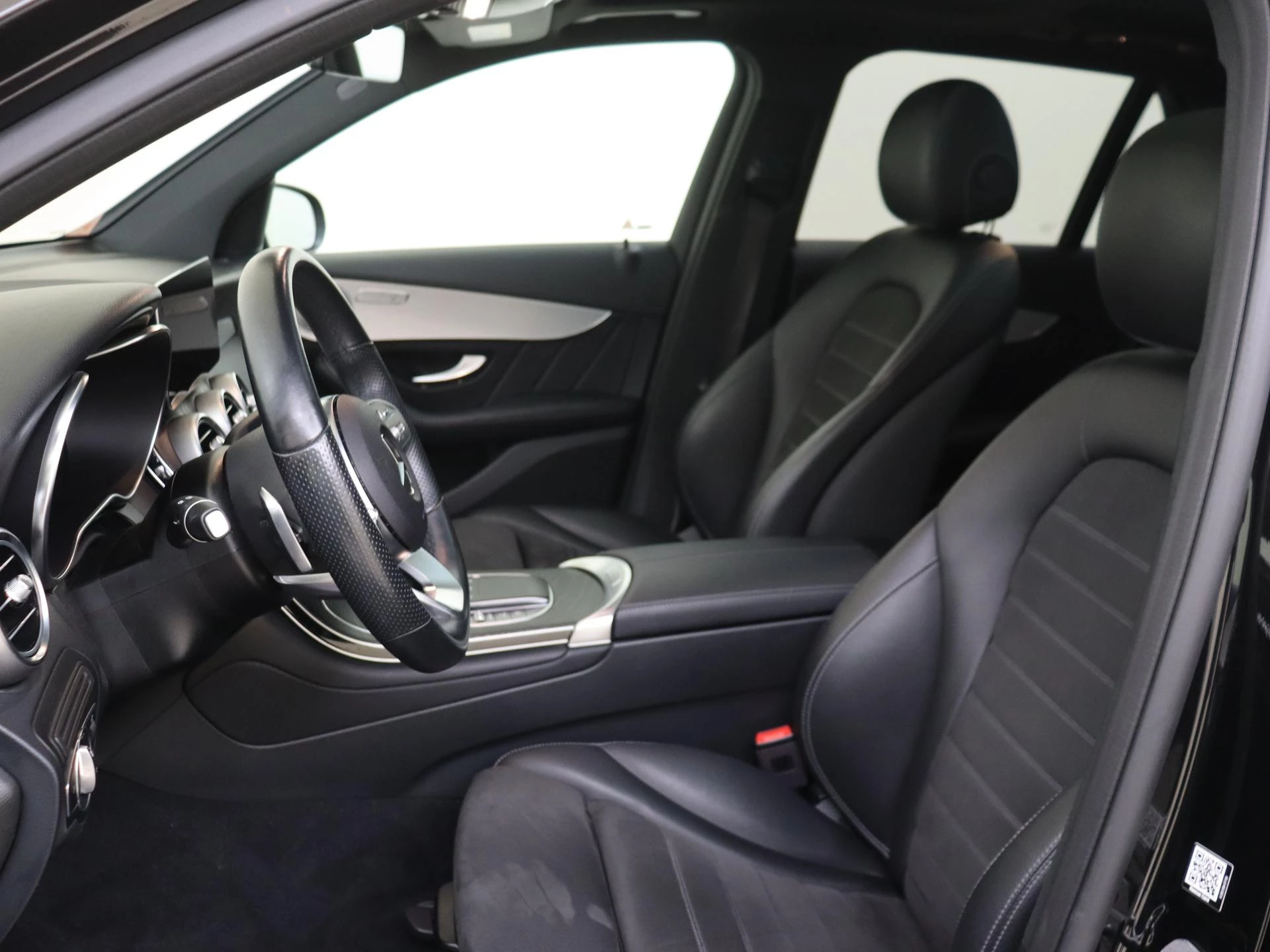 Mercedes-Benz GLC 300e 4MATIC Business Solution AMG
