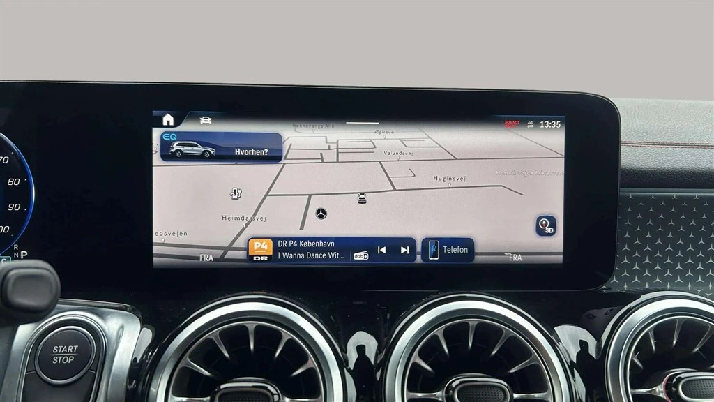 Mercedes-Benz-EQB-image-10