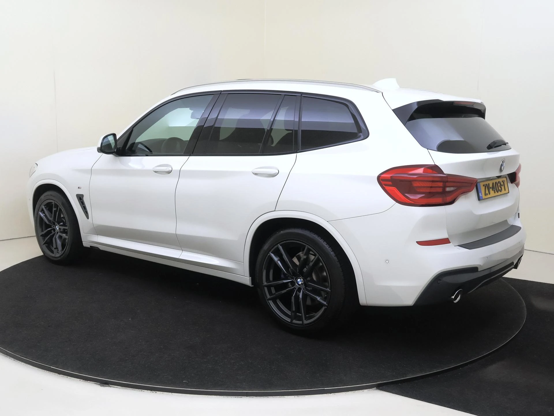 BMW-X3-image-2