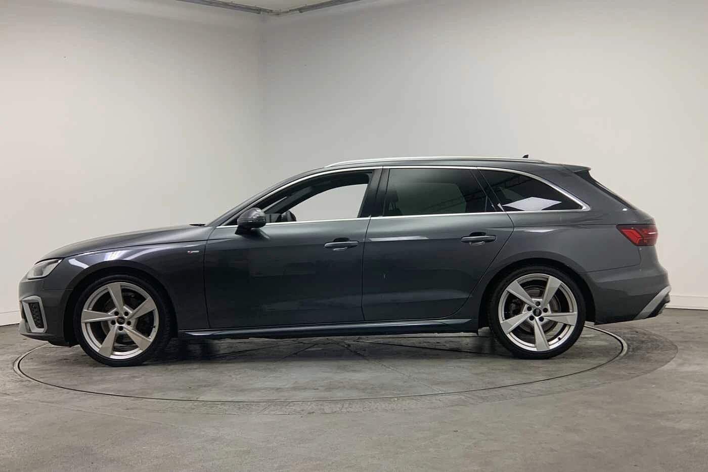 Audi-A4-image-3