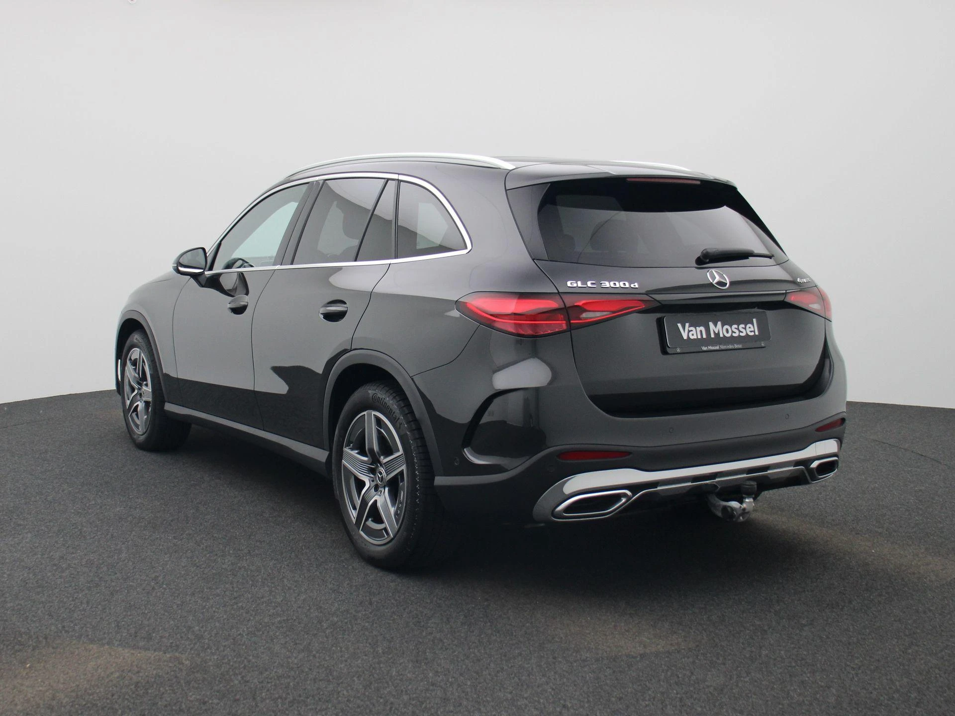 Mercedes-Benz-GLC-image-1