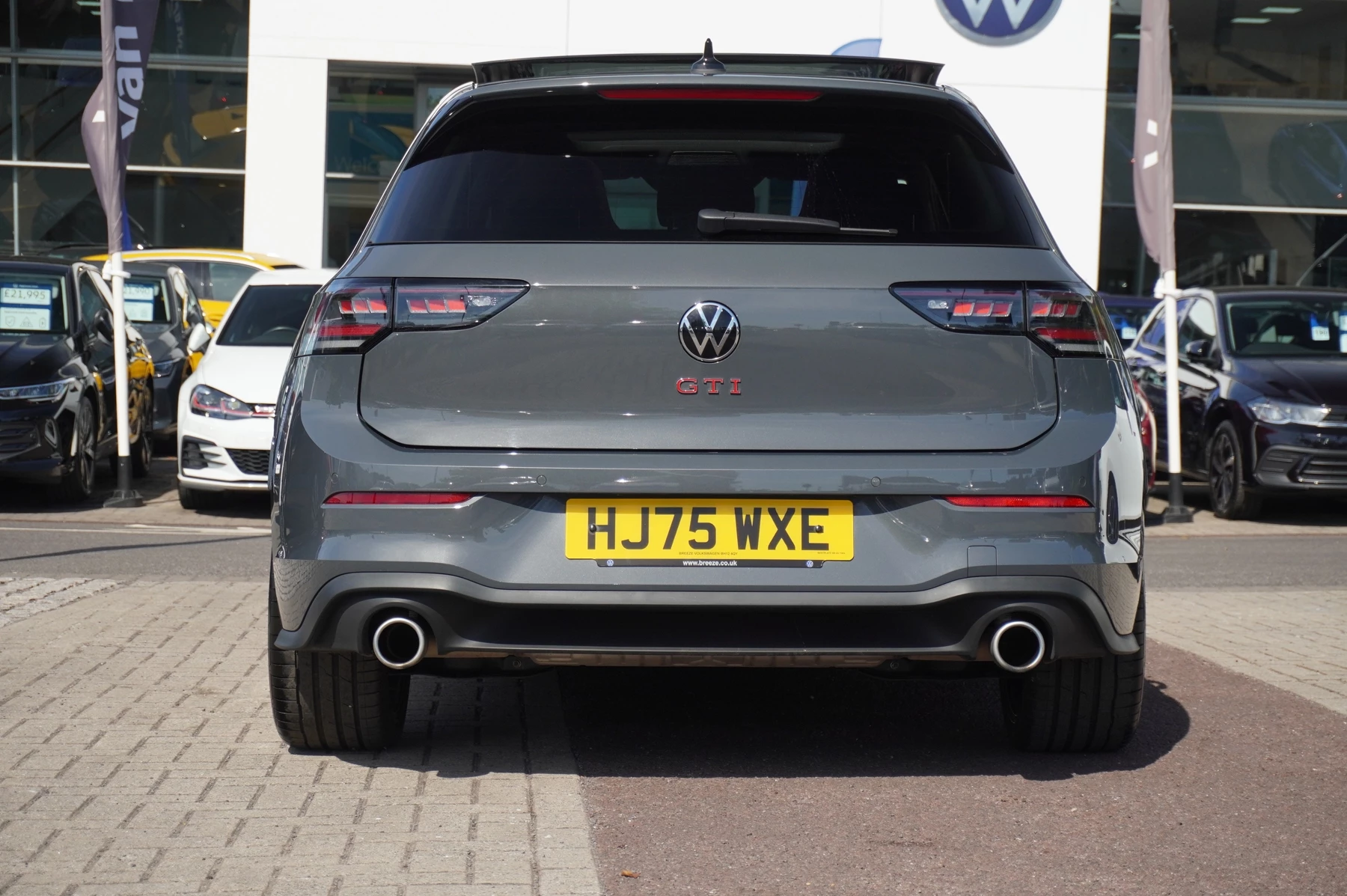 Volkswagen-Golf-image-15