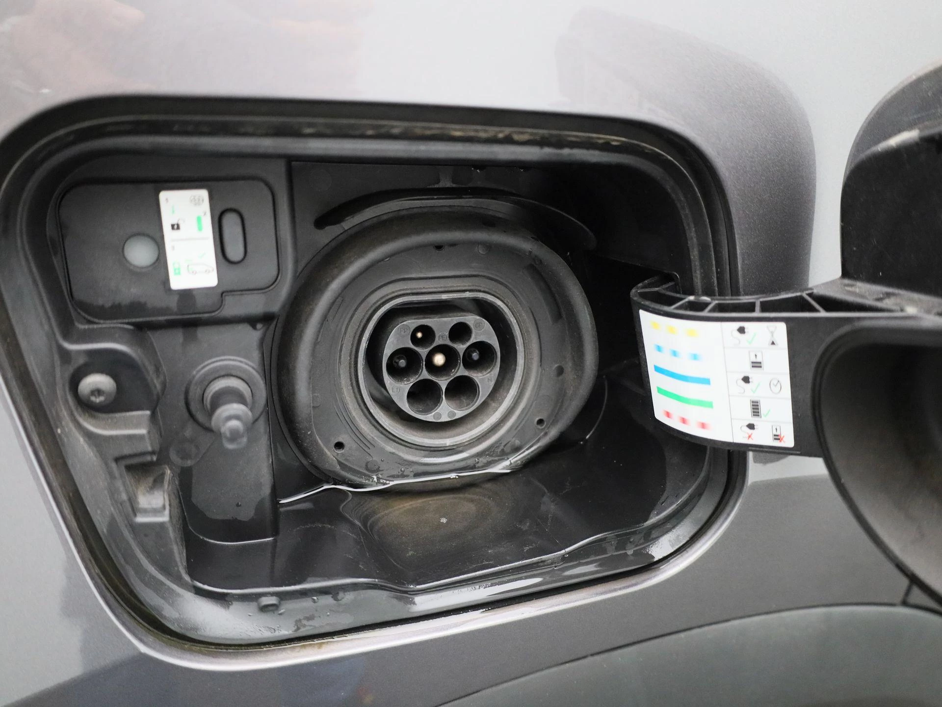 Renault Captur 1.6 E-Tech Plug-in Hybrid 160 Initiale Paris