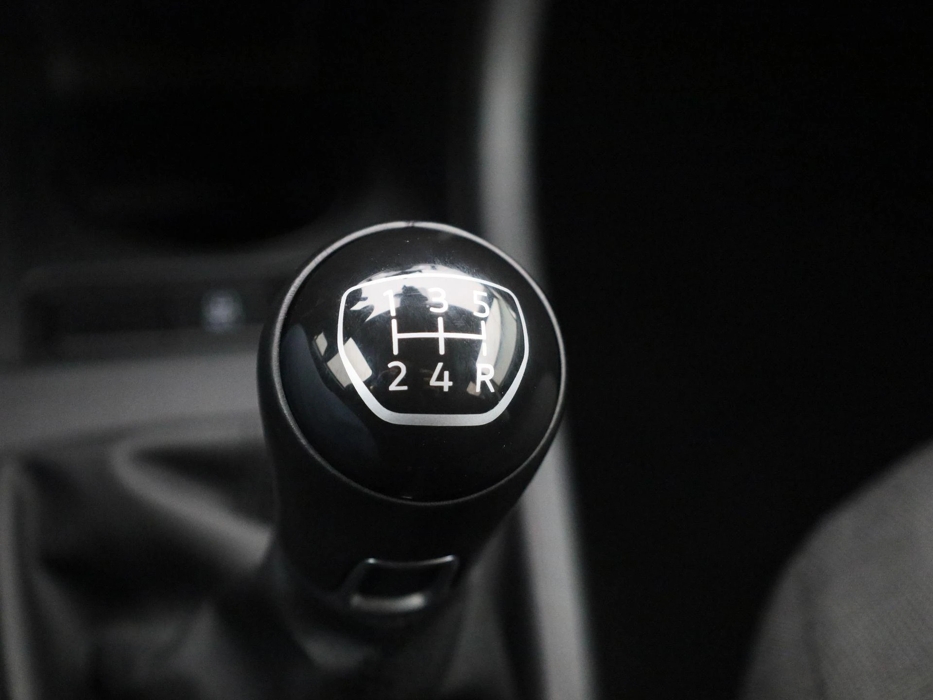Volkswagen-up!-image-21