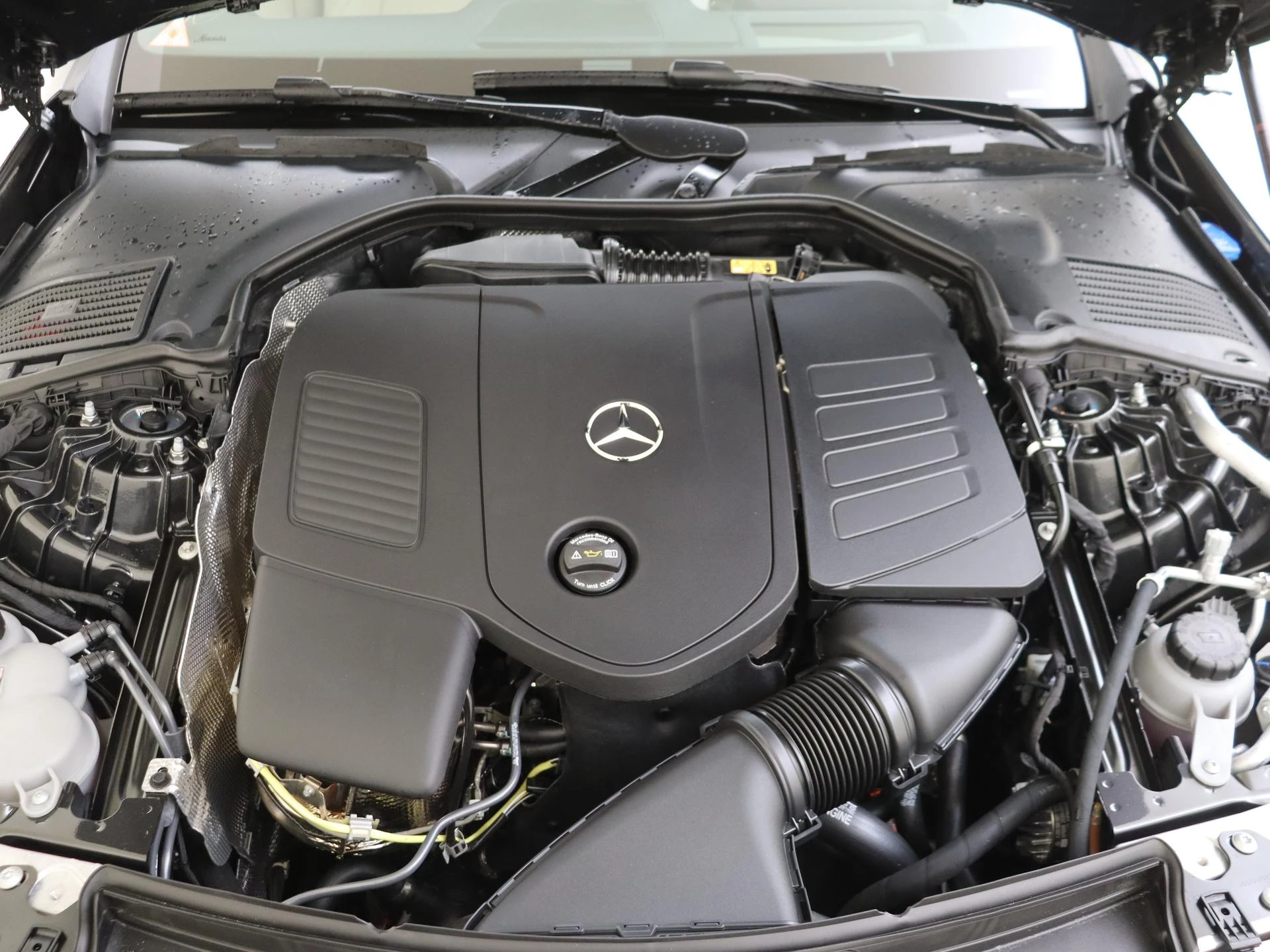 Mercedes-Benz-CLE-image-4