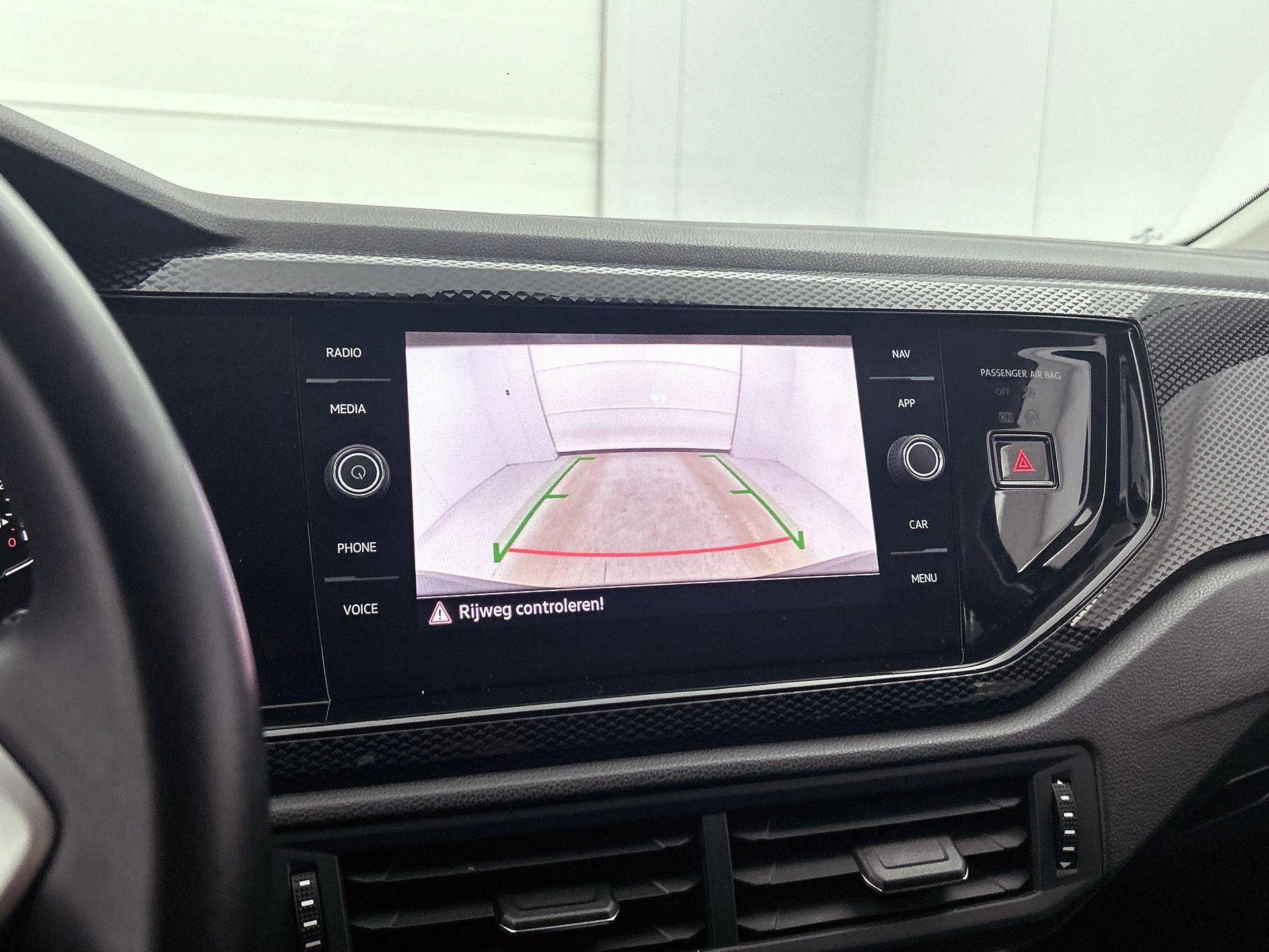 Volkswagen-Polo-image-15