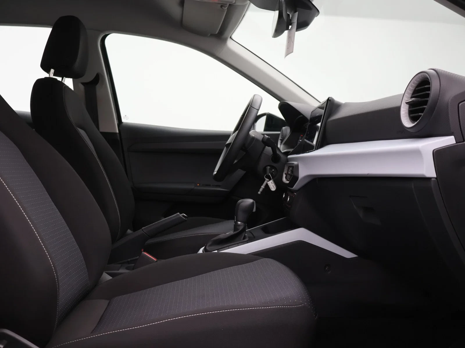 SEAT Arona Arona Style 1.0TSI 115PK AUTOMAAT*VIRTUAL COCKPIT*PDC ACHTER*ACC*APP-CONNECT*ZETELVERWAMRING*...*