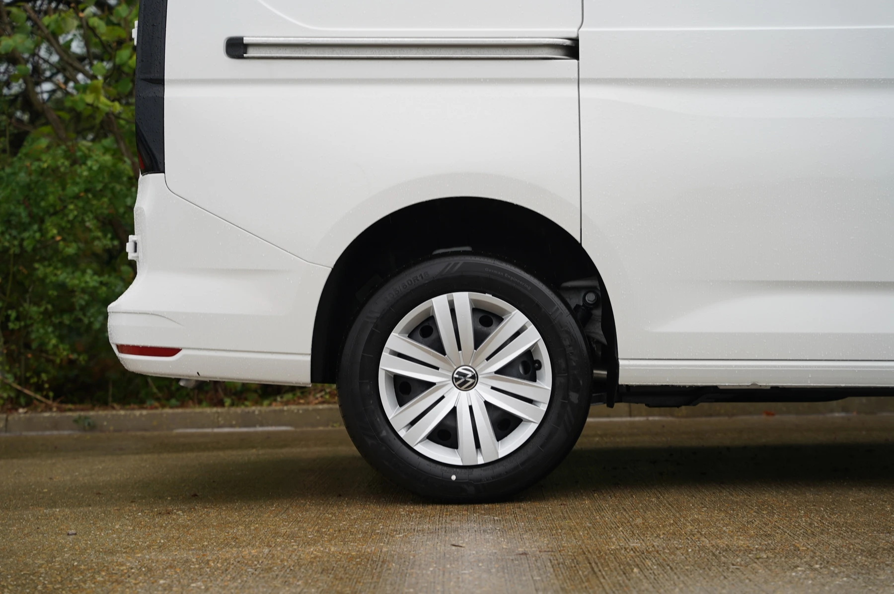 Volkswagen-Caddy-image-35