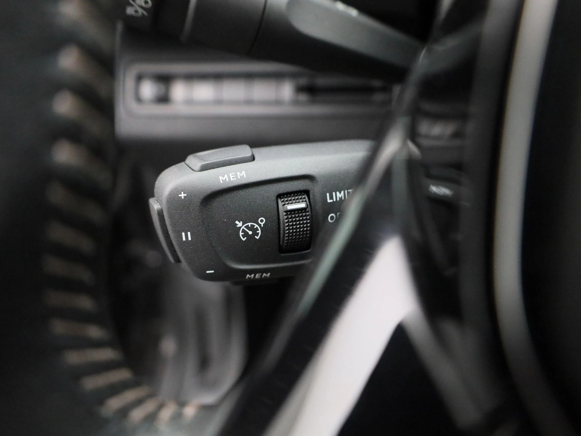 Peugeot-3008-image-21