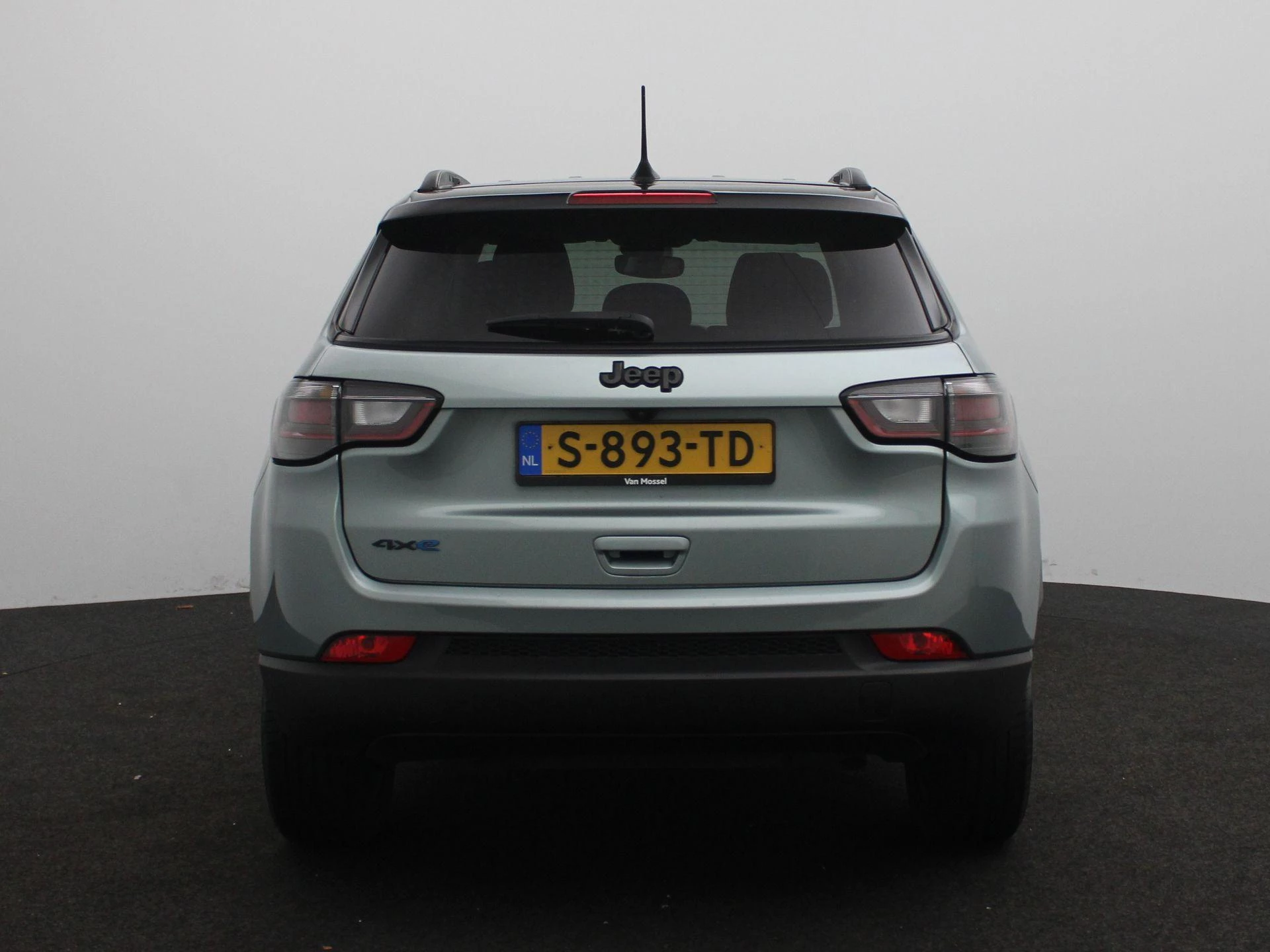 Jeep-Compass-image-4