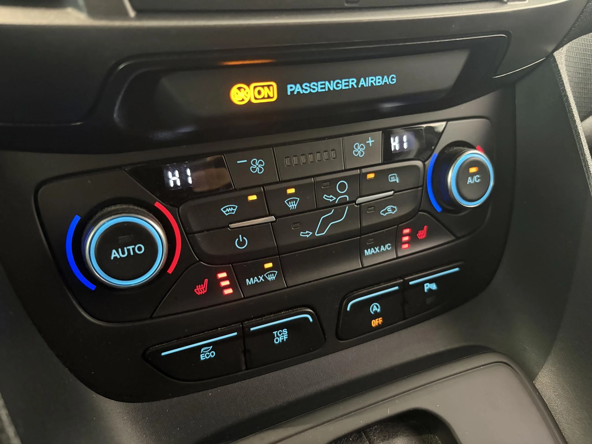 Ford-Transit Connect-image-23