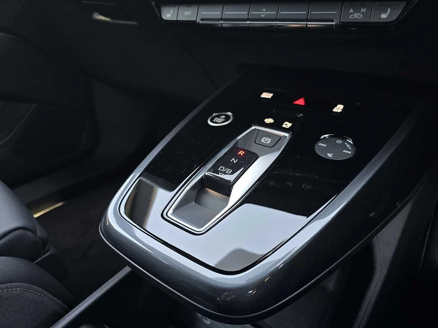 Audi-Q4 e-tron-image-7