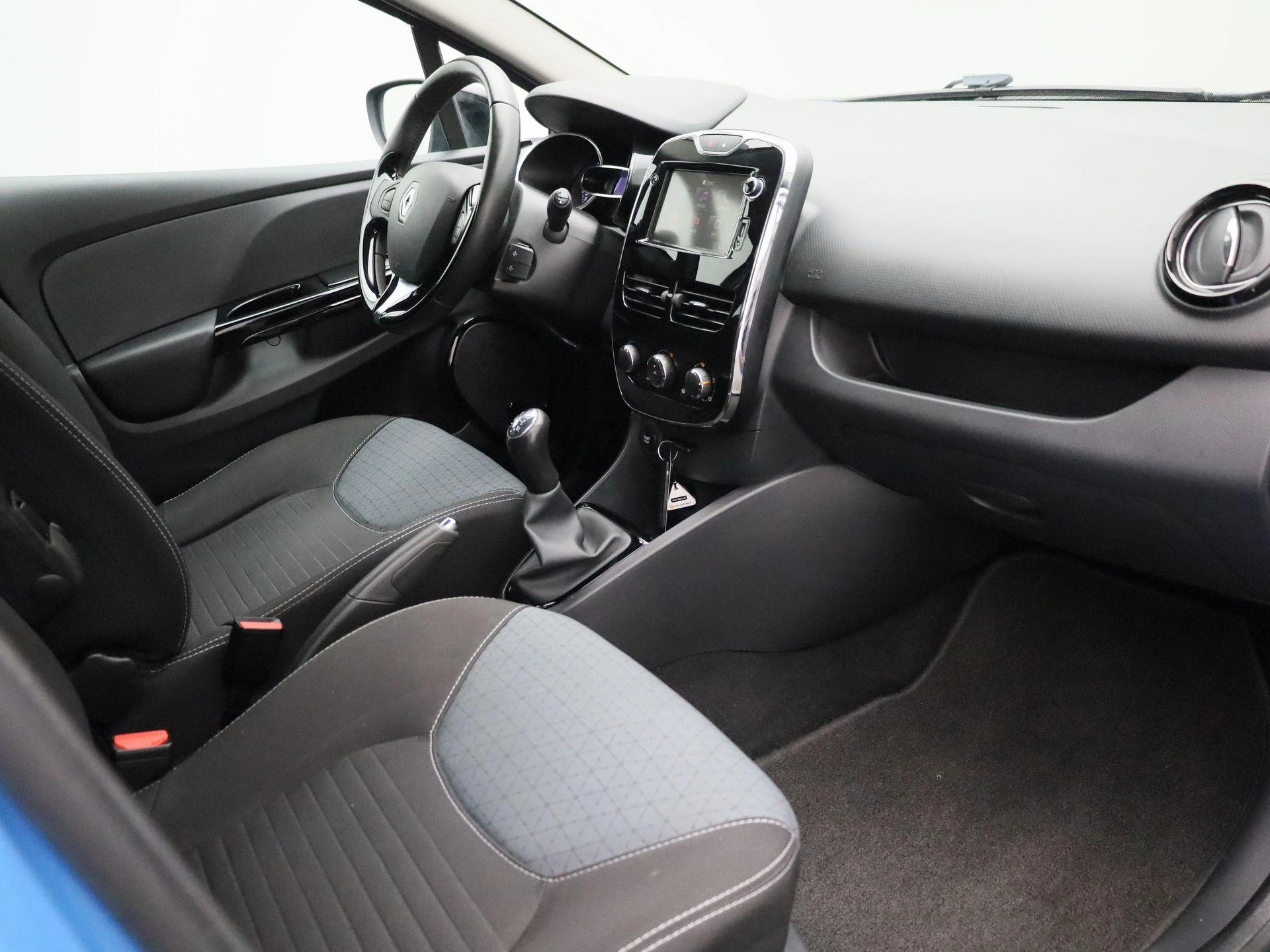 Renault-Clio-image-34